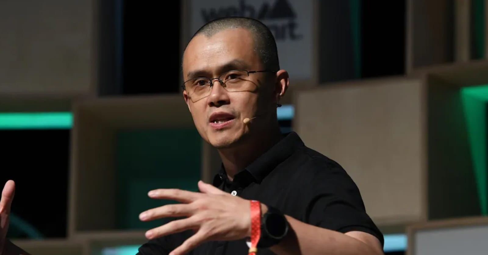 Changpeng Zhao Ungkap Teori: Bitcoin Mungkin Diciptakan AI dari Masa Depan